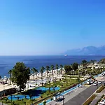 Reo Hotel 4*