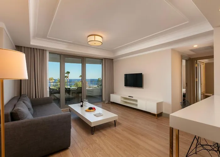 Reo Hotell 4*