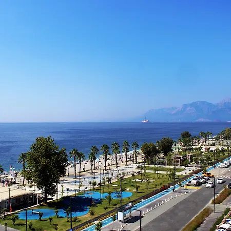 Reo Hotel 4*